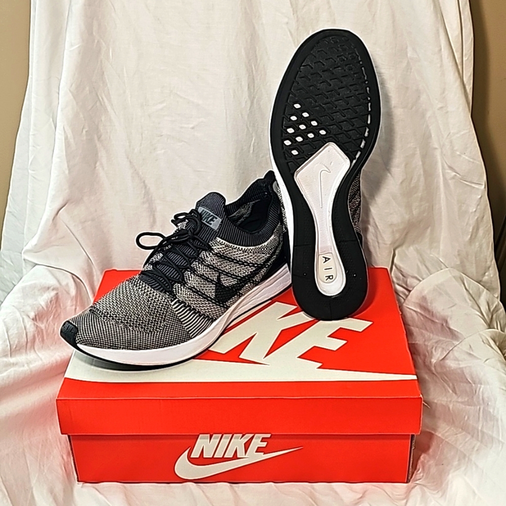 *LIKE* NEW IN BOX - Men's Nike Air Zoom Mariah Flyknit Racer - size 12